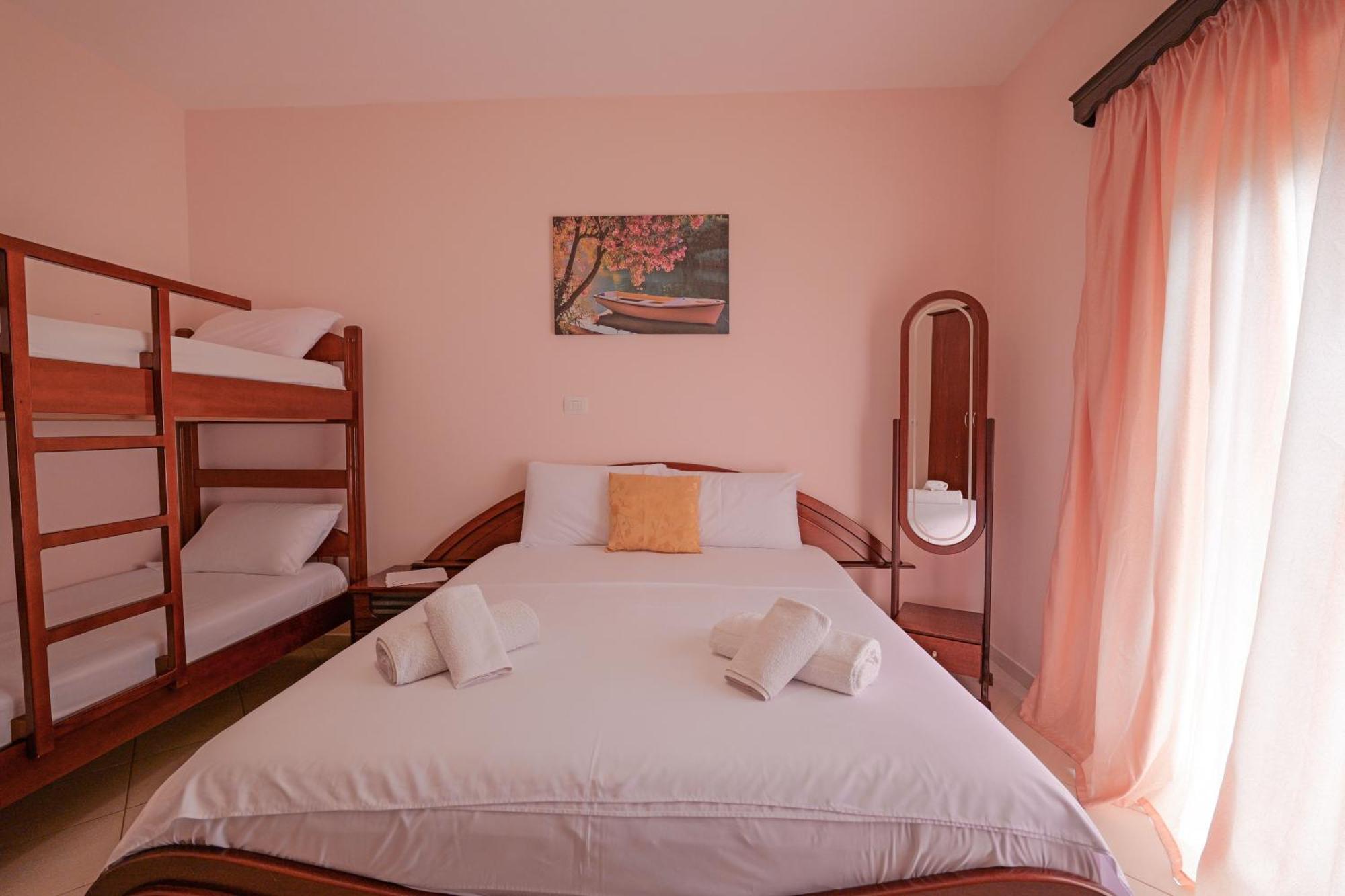 Villa M Cako Ksamil Esterno foto